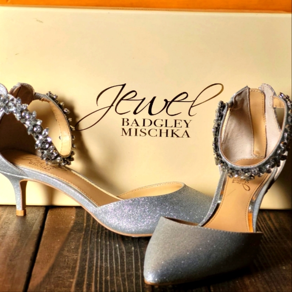 Jewel Badgley Mischka Silver Women's Shoes